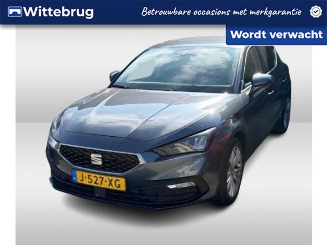 Seat LEON 1.0 TSI Style Launch Edition / Navigatie / Camera / Leder / Parkeersensoren V+A / Stoelverwarming / App connect /