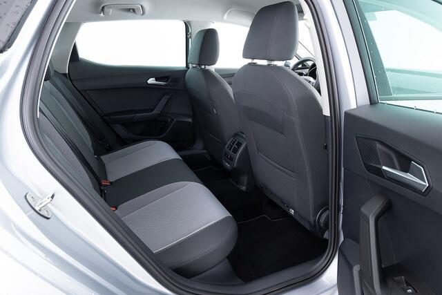 Seat LEON 1.0 eTSI Mild Hybrid Style Business Intense Automaat | NAVI | CAMERA | Apple Carplay! .