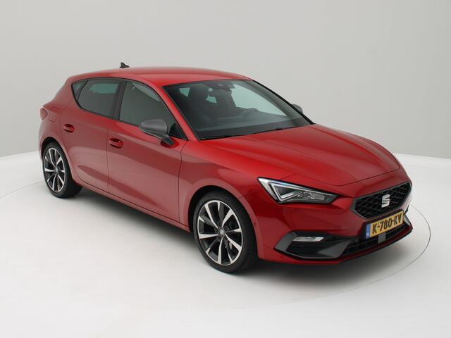 Seat LEON 1.5 eTSI FR Launch Edition Camera / Full matrix LED / Virtual Cockpit / Origineel NL