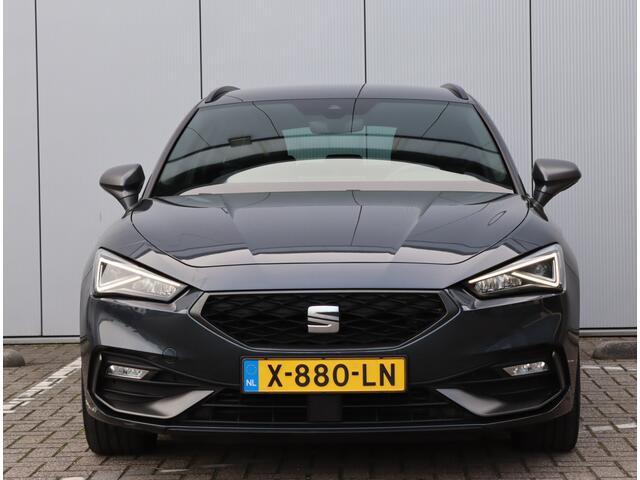 Seat LEON Sportstourer 1.5 TSi FR Launch | Trekhaak | Travel assist