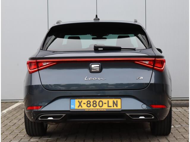 Seat LEON Sportstourer 1.5 TSi FR Launch | Trekhaak | Travel assist