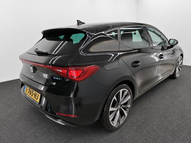 Seat LEON 1.0 eTSI FR Business Intense Matrix LED Adaptive Cruise Park Assist Virtual Cockpit 10" navigatie 18" Velgen Side Assist/uitparkeerhulp