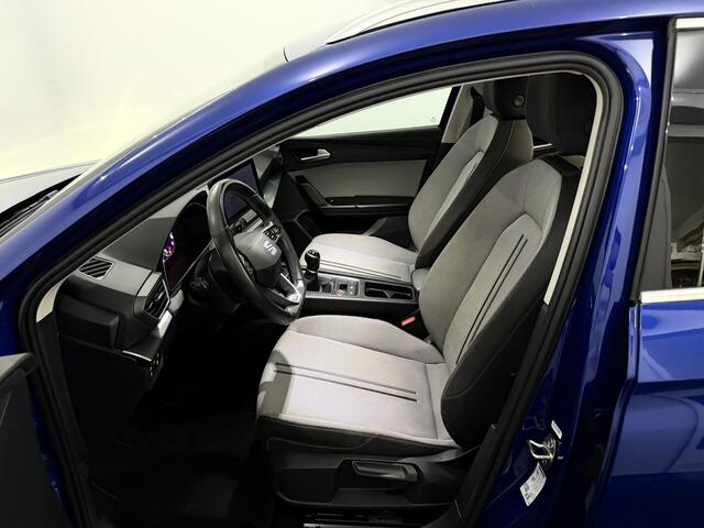 Seat LEON Sportstourer 1.5 TSI Style Launch Edition Camera, Navi, Virtual desk, Elektrische achterklep, Stoelverwarming, A start stop, Lichtmetalen velgen