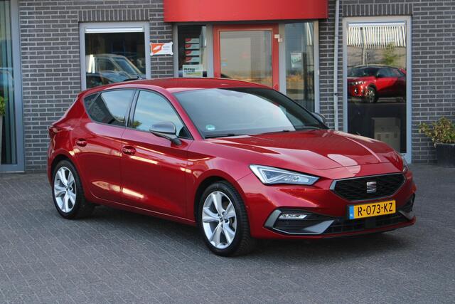 Seat LEON 1.0 eTSI FR Business Intense Adaptive/Led/NL Auto!!