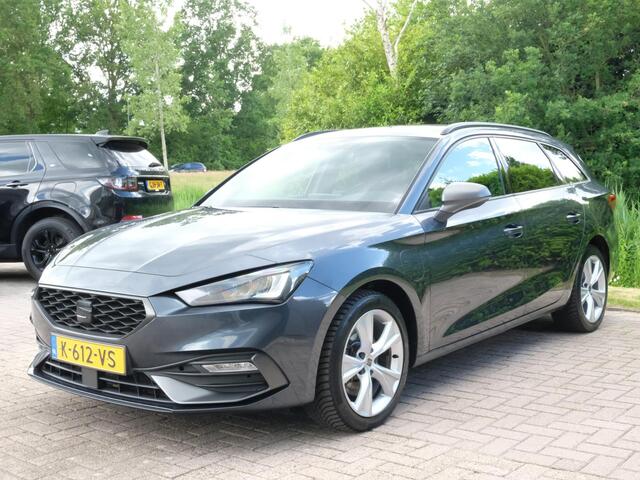 Seat LEON Sportstourer 1.4 TSI eHybrid PHEV FR 205 PK | Afneembare trekhaak | Elektrische klep | Stuur - en stoelverwarming | Camera | CarPlay | Keyless entry | LED | LMV