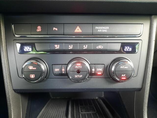 Seat LEON ST 1.0 EcoTSI Style (Carplay,Virtual,Clima,Pdc)