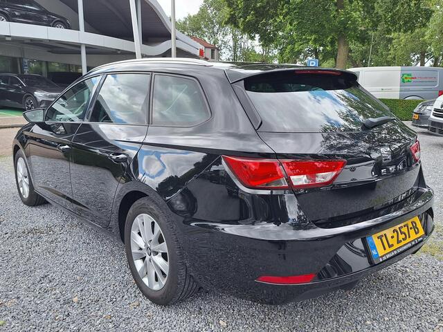 Seat LEON ST 1.0 EcoTSI Style (Carplay,Virtual,Clima,Pdc)