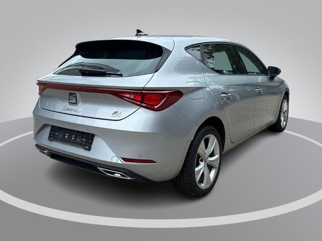 Seat LEON 1.4 TSI eHybrid 204pk DSG PHEV FR Business Intense · Apple/Android Car Play · Stoelverwarming · Draadloze Telefoonlader · ACC · Parkeer assistent ·