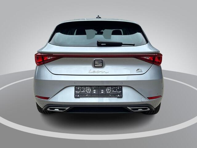 Seat LEON 1.4 TSI eHybrid 204pk DSG PHEV FR Business Intense · Apple/Android Car Play · Stoelverwarming · Draadloze Telefoonlader · ACC · Parkeer assistent ·