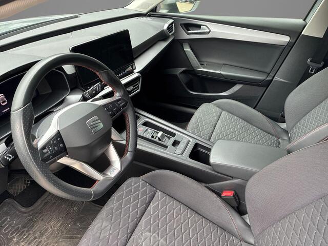 Seat LEON 1.4 TSI eHybrid 204pk DSG PHEV FR Business Intense · Apple/Android Car Play · Stoelverwarming · Draadloze Telefoonlader · ACC · Parkeer assistent ·