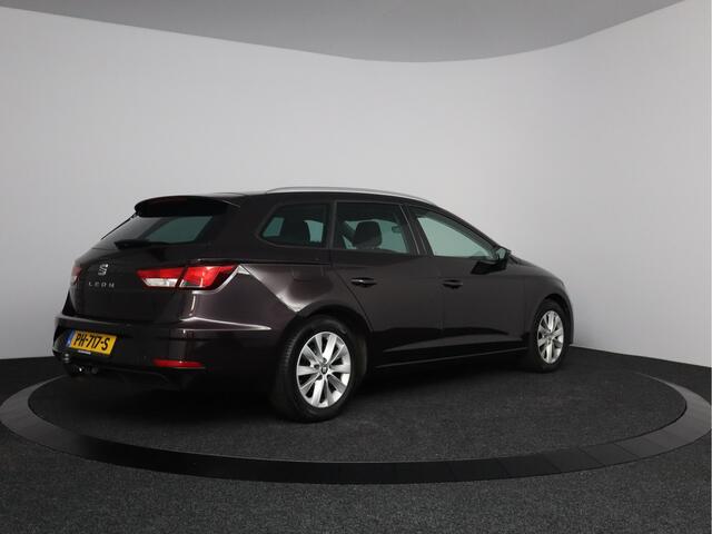 Seat LEON ST 1.0 EcoTSI Style Business Intense | Trekhaak | Navigatie | Station | Climate Control |
