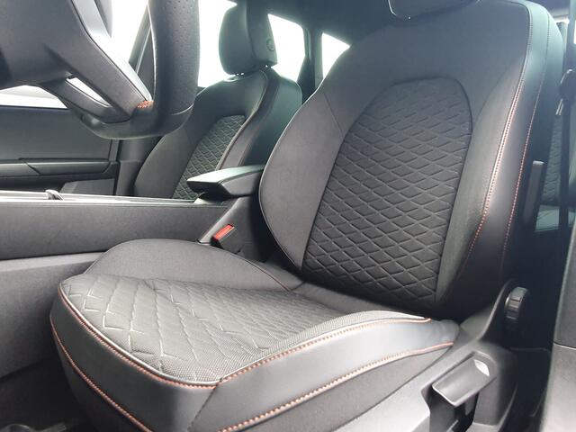 Seat LEON Sportstourer 1.0 eTSI FR Business Intense NAVI/CAMERA/CRUISE/CLIMA/PDC