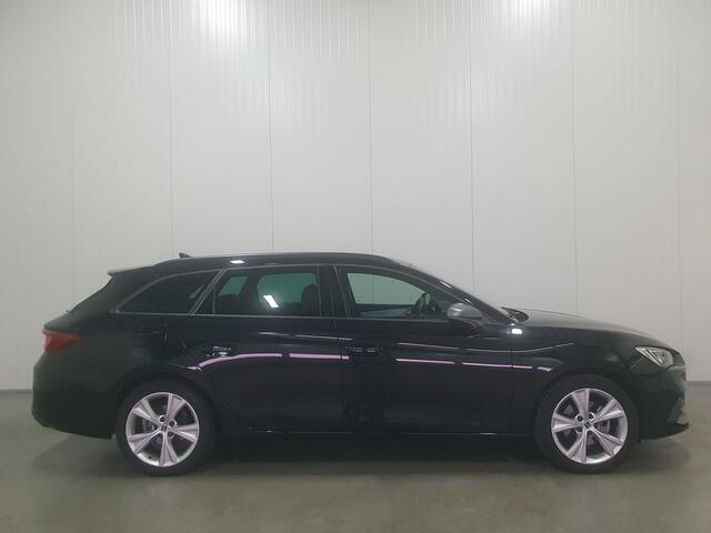 Seat LEON Sportstourer 1.0 eTSI FR Business Intense NAVI/CAMERA/CRUISE/CLIMA/PDC