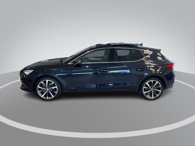 Seat LEON 1.4TSIeHybrid 150kW/204PK PHEV FR DSG · Panoramadak · Leder · Apple/Android Car Play · Camera ·