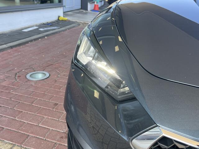 Seat LEON Sportstourer 1.0 eTSI Style Business Intense