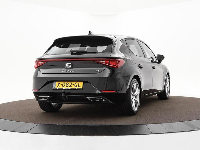 Seat LEON 1.0 TSI FR 110pk FR · Apple/Android Car Play · Camera · Elekt. inklapbare spiegels · Navigatie · Adaptive Cruise Control · Garantie t/m 10-11-2027 of 100.000km