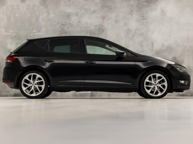 Seat LEON 1.4 TSI FR Sport (NAVIGATIE, CLIMATE, LEDER, STOELVERWARMING, LED KOPLAMPEN, SPORTSTOELEN, CRUISE, SFEERVERLICHTING, GETINT GLAS, NIEUWSTAAT)