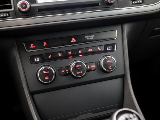 Seat LEON 1.4 TSI FR Sport (NAVIGATIE, CLIMATE, LEDER, STOELVERWARMING, LED KOPLAMPEN, SPORTSTOELEN, CRUISE, SFEERVERLICHTING, GETINT GLAS, NIEUWSTAAT)