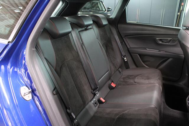 Seat LEON ST 1.4 EcoTSI FR Pan. dak / Beats audio / Full Led /