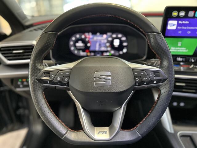 Seat LEON Sportstourer 1.5 TSI e-Hybrid 204pk FR Business | Trekhaak | Stoel- en stuurwiel verwarming | Adapt. Cruise | Camera | 1/2 leer | Fabrieksgarantie t/m 05-2029 |