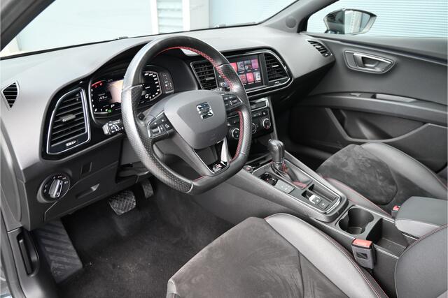 Seat LEON 1.5 TSI FR / PANO / VIRTUAL COCKPIT / SFEERVERLICHTING / LED MATRIX / CAMERA / ACC / 18"