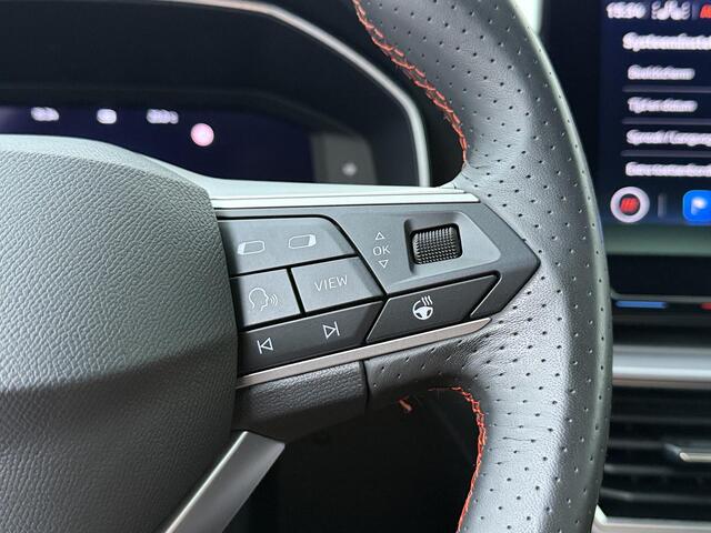 Seat LEON 1.5 TSI FR Launch Edition | 150 PK | Adaptive Cruise Control | Achteruitrijcamera | Keyless Entry | Navigatiesysteem |