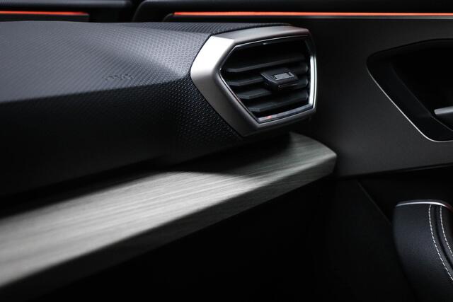 Seat LEON Sportstourer 1.4 TSI eHybrid PHEV FR | TECHNOLOGY / DRIVER ASSISTANCE- PACK | PANORAMADAK | STUURVERWARMING | DRAADLOZE LADER | TREKHAAK | 18"