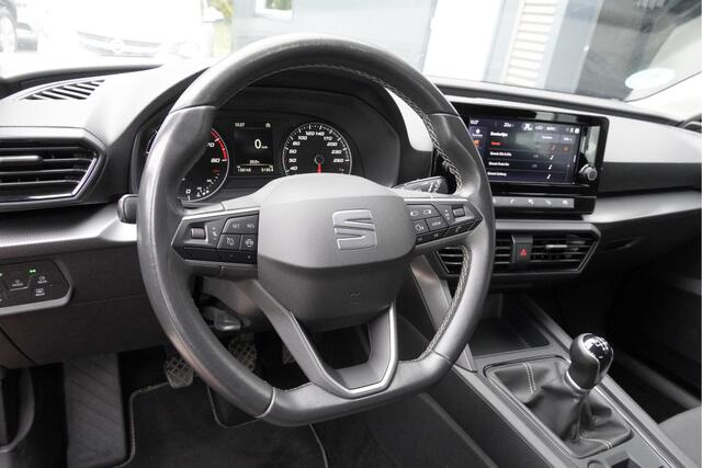 Seat LEON 1.0 TSI 5drs Reference BJ2021 Lmv 16" | Led | Trekhaak | App-Connect | Climate control | Cruise control | Getint glas