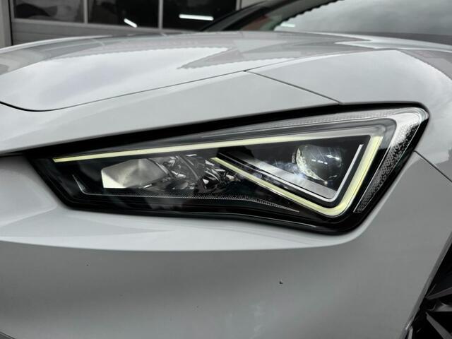 Seat LEON Sportstourer 1.4TSI eHybrid PHEV FR Led Camera ACC Navi Trekhaak