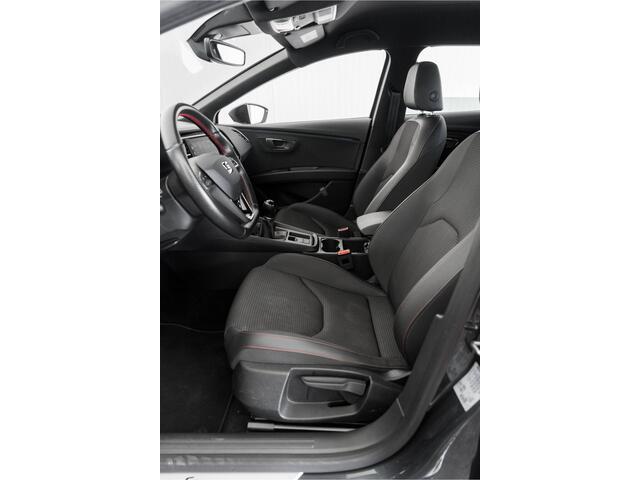 Seat LEON ST 1.5 TSI FR Ultimate Edition Camera Applecarplay Climatcontrol Stoelverwarming