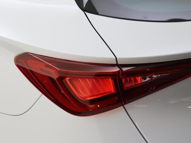 Seat LEON Sportstourer 1.5 TSI e-Hybrid FR Business