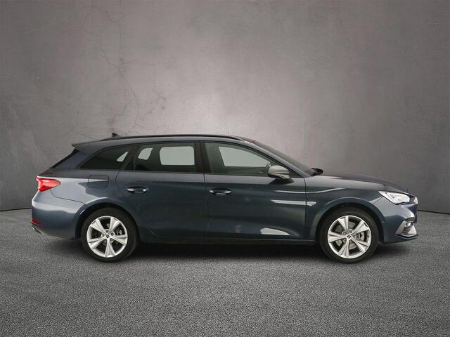Seat LEON Sportstourer FR Business 1.5 TSI eHybrid 204pk DSG Automaat Trekhaak, Adaptive cruise control, Achteruitrijcamera, Stoelverwarming, LED koplampen, App connect
