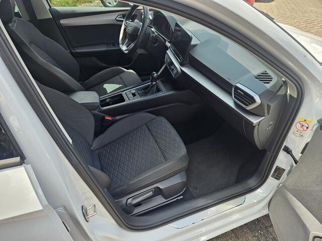 Seat LEON Sportstourer 1.5 TSI Style Business Intense