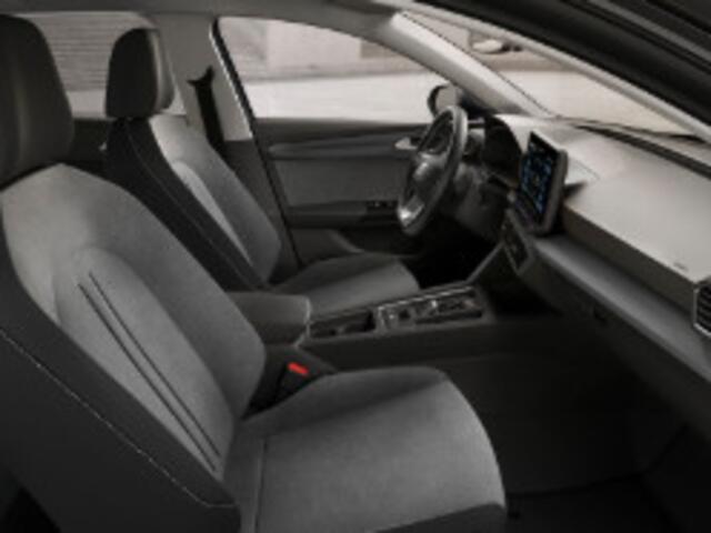 Seat LEON Sportstourer Style Business Intense 1.5 eHybrid 204PK Station | Matrix Verlichting | Fiord Blue | Herwaardering!!