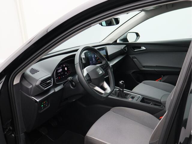 Seat LEON Sportstourer 1.0 TSI Style Business Intense/ lage km!
