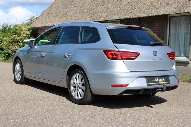 Seat LEON ST 1.2 TSI Style Business NAVI FULL LED CAMERA TREKHAAK 99000KM!!!