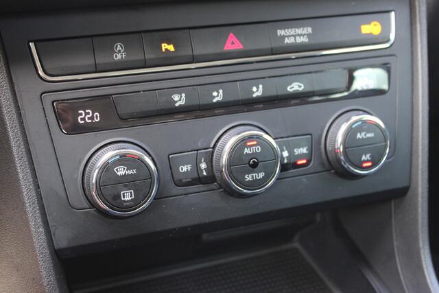 Seat LEON ST 1.2 TSI Style Business NAVI FULL LED CAMERA TREKHAAK 99000KM!!!