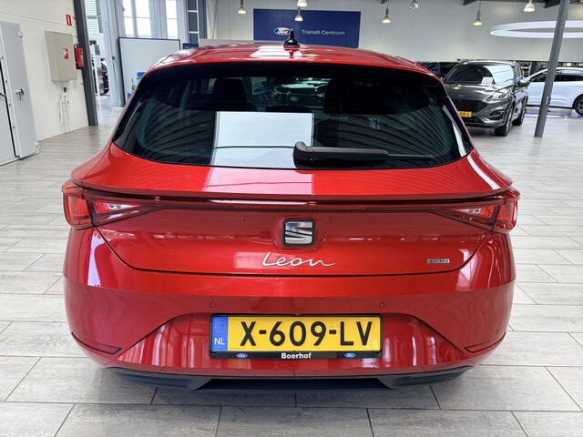 Seat LEON 1.4 TSI eHybrid PHEV 204pk Xcellence | 90,9% SOH | Stoel // stuurwiel verwarming | Adapt. Cruise | Memory seats | Climate control | 18" LMV | Apple carplay & Android auto |