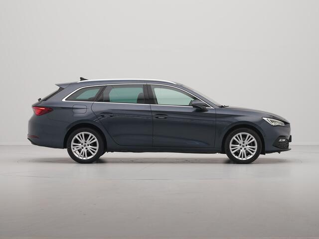Seat LEON Sportstourer 1.5 TSI 130pk Style Navigatie Camera 17"velgen Keyless Parkassist Carplay 21