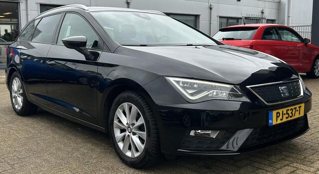 Seat LEON ST 1.0 EcoTSI Style Business Intense 116PK | AUTOMAAT | NL AUTO | NAP | Trekhaak | Led Koplampen | Sport Stoelen | Alcatara Bekleding | Apple Carplay/Android Auto | Navigatie | Apple Carplay | Android Auto | 2 Sleutels | APK tot 11-07-2027 |