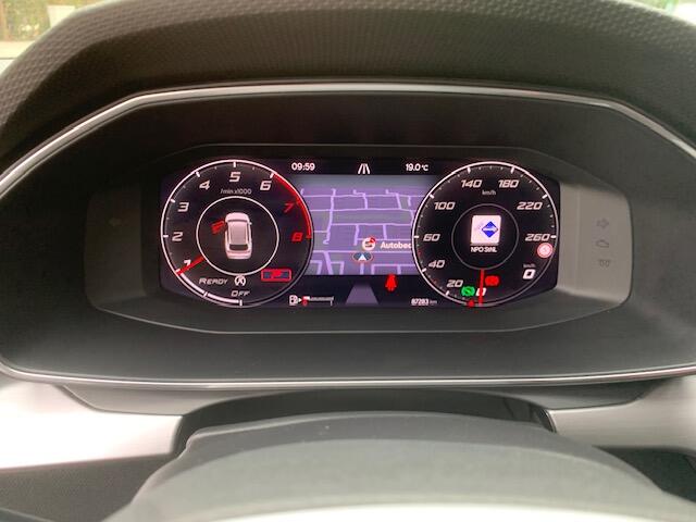 Seat LEON Sportstourer 1.5 eTSI FR, afkoppelbare trekhaak .
