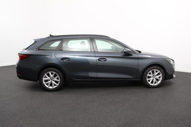 Seat LEON Sportstourer 1.5 eTSI 150pk Automaat Style Navigatie Apple Carplay/Android Auto Adaptive Cruise control Led Lichtmetalen velgen