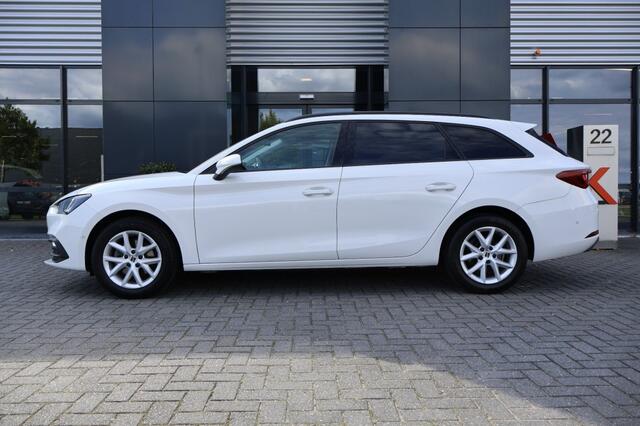 Seat LEON 1.0 TSI STYLE / Navi / Virtual dashboard/ Park-assist / Camera / App-Connect / ACC