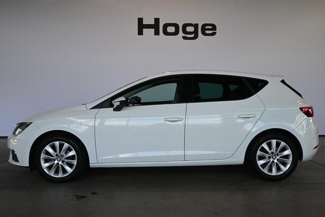 Seat LEON 1.0 EcoTSI Automaat Style Business Intense Clima Cruise control Navigatie PDC Licht metaal Inruil mogelijk