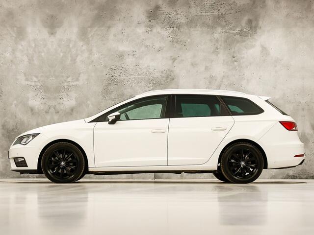 Seat LEON 1.0 EcoTSI Intense Sport Automaat (APPLE CARPLAY, NAVIGATIE, CLIMATE, KEYLESS, SPORTSTOELEN, PARKEERSENSOREN, GETINT GLAS, CRUISE, NIEUWSTAAT)