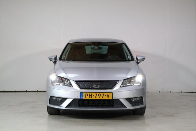 Seat LEON 1.0 EcoTSI Style Business Intense | Carplay | Clima | Keyless | Trekhaak