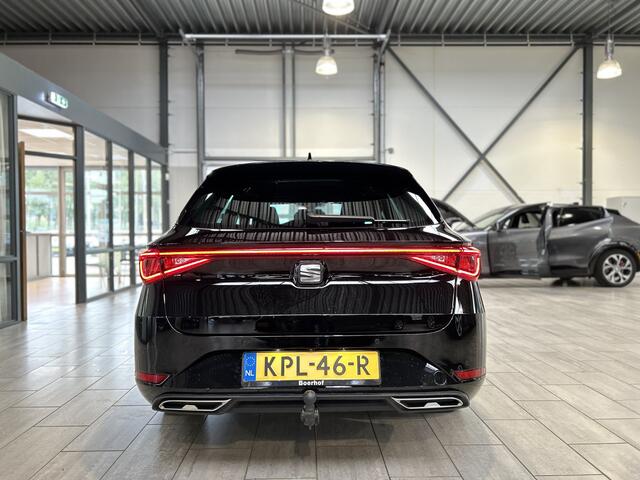 Seat LEON Sportstourer 1.5 TSI e-Hybrid 204pk FR Business PHEV | Trekhaak | Stoel- en stuurwiel verwarming | Adapt. Cruise | Camera | 1/2 leer | Fabrieksgarantie t/m 05-2028 |