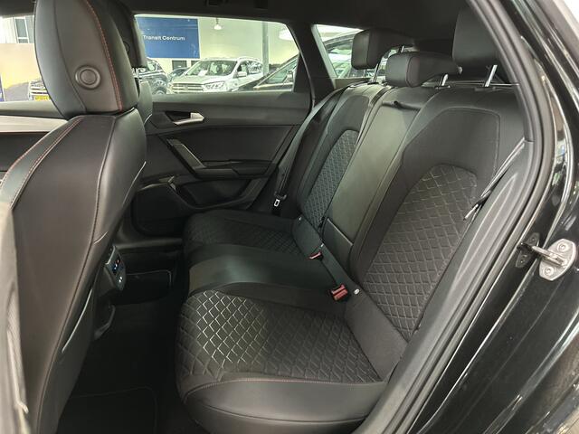 Seat LEON Sportstourer 1.5 TSI e-Hybrid 204pk FR Business PHEV | Trekhaak | Stoel- en stuurwiel verwarming | Adapt. Cruise | Camera | 1/2 leer | Fabrieksgarantie t/m 05-2028 |