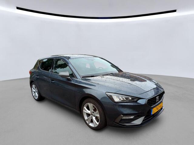 Seat LEON Sportstourer 1.0 TSI 110pk FR / Navigatie via App Connect / Parkeersensoren