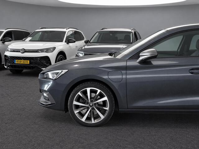 Seat LEON 1.4 TSI eHybrid PHEV FR Business Intense / AUTOMAAT/ PANO/ CAMERA/ PARK. SENSOREN/ MEMORY SEATS/ DODE HOEK/ LED/ STOEL-STUURVERWARM./ FULL LINK/ ADAPT. CRUISE/ TRAVEL ASSIST/ DCC/ NAVI/ CLIMA/ DAB/ 18" LMV